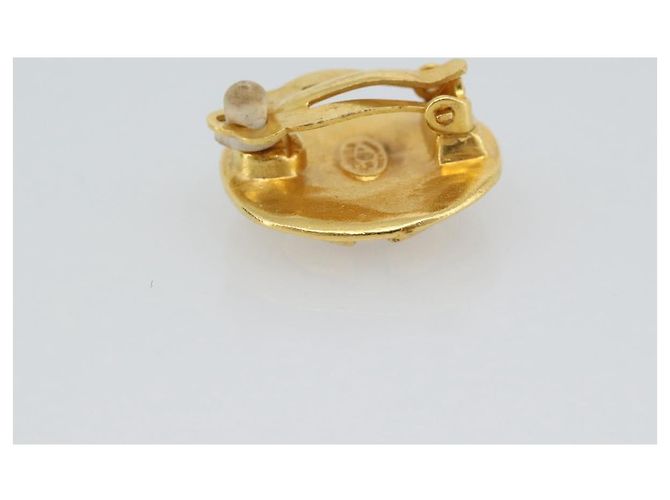 CHANEL Earring Metal Gold Tone CC - vista 4