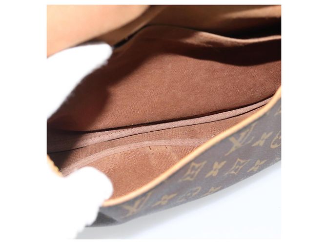 LOUIS VUITTON Monogram Saumur 30 Shoulder Bag M42256 LV - vista 24