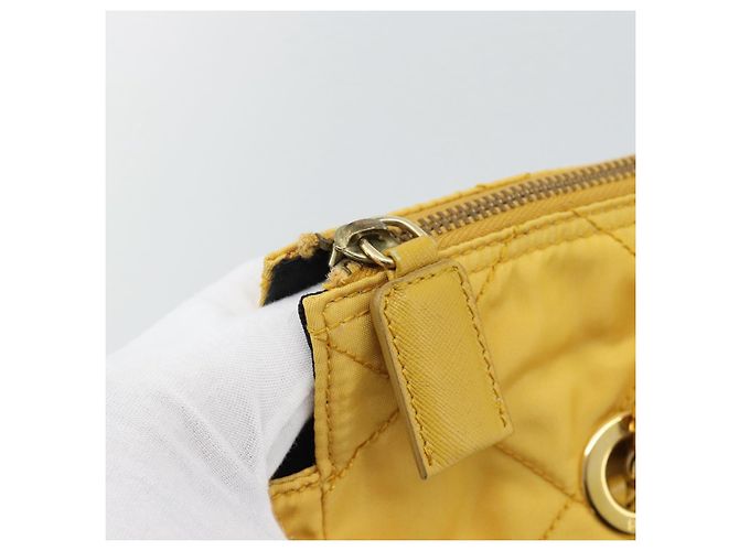 PRADA Chain Shoulder Bag Nylon Yellow Gold - vista 19