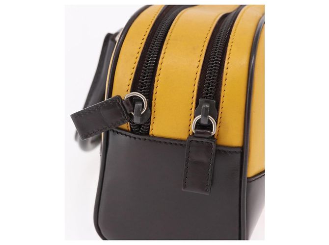 PRADA Hand Bag Leather Yellow Silver - vue 15