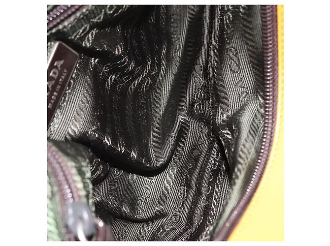 PRADA Hand Bag Leather Yellow Silver - vue 17