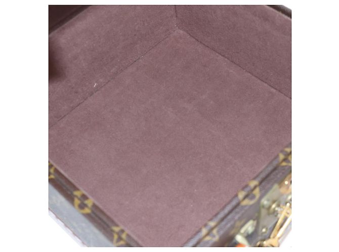 LOUIS VUITTON Monogram Tabor 26 Trunk M47114 LV - vista 25