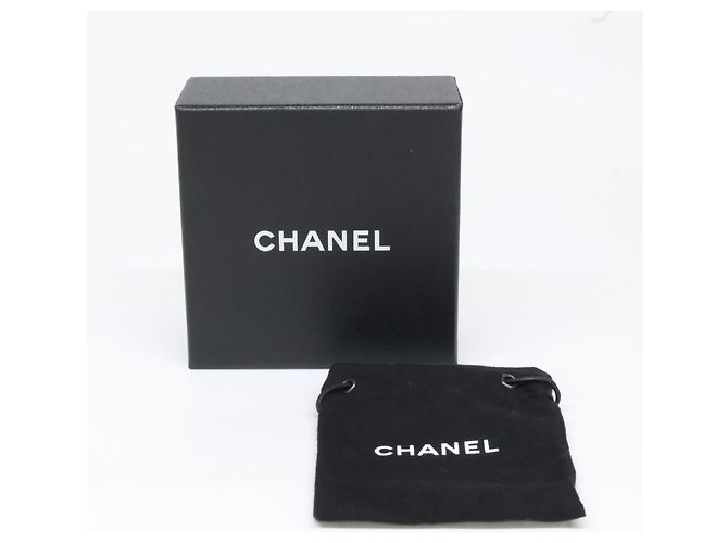 Charm per borsa Chanel Gold Multi-Color Multicolore D'oro - vista 8