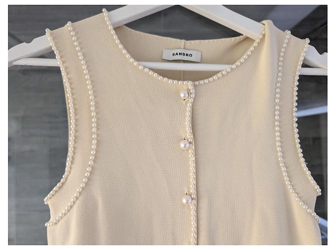 Sandro langes Strickkleid in Beige mit Perlenverzierung Creme - Ansicht 4