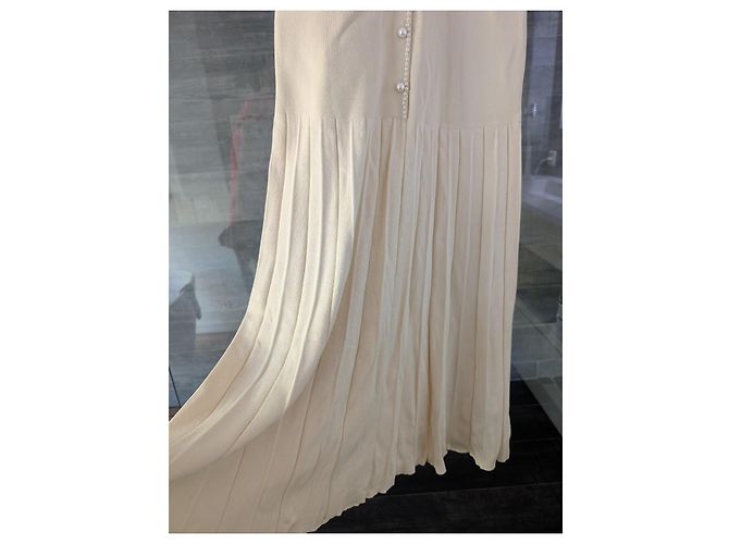 Sandro langes Strickkleid in Beige mit Perlenverzierung Creme - Ansicht 5