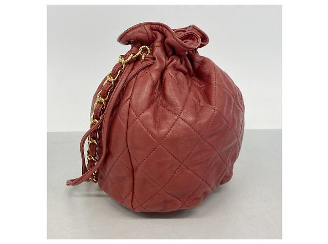 Bolso de hombro Chanel Matelassé con cadena Roja - vista 2
