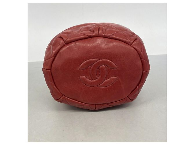 Bolso de hombro Chanel Matelassé con cadena Roja - vista 3