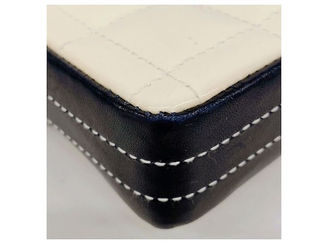 Borsa a tracolla con catena Chanel Chocolate Bar Nero Bianco - vista 6
