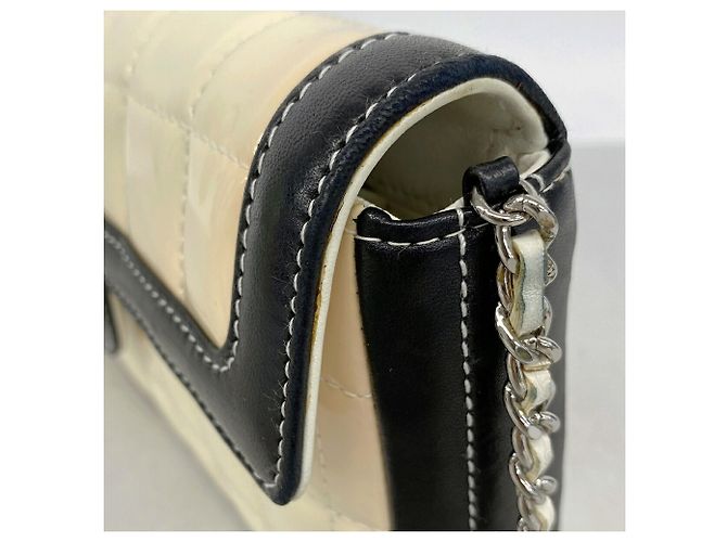 Borsa a tracolla con catena Chanel Chocolate Bar Nero Bianco - vista 7