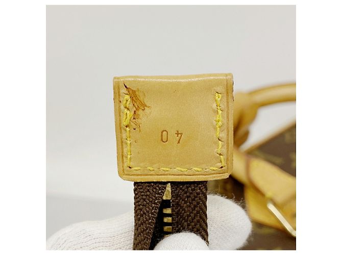 Sac Louis Vuitton Monogram Cruiser Bag 40 M41139 Marron - vue 11