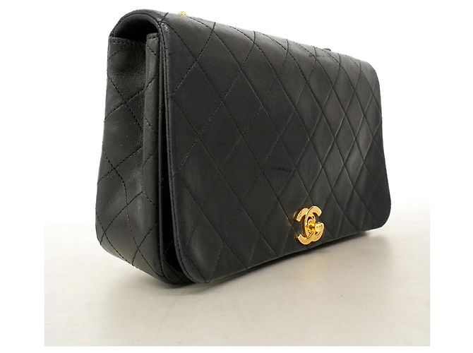 Timeless Borsa a tracolla Chanel Matelassé con catena Nero - vista 2