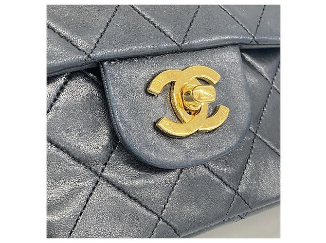 Borsa a tracolla Chanel Matelassé Nero - vista 9