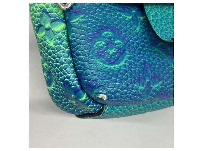 Borsa a tracolla Louis Vuitton Taurillon Illusion Blu Verde chiaro - vista 6