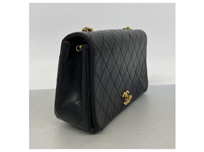 Borsa a tracolla con catena Chanel Matelassé Nero - vista 2