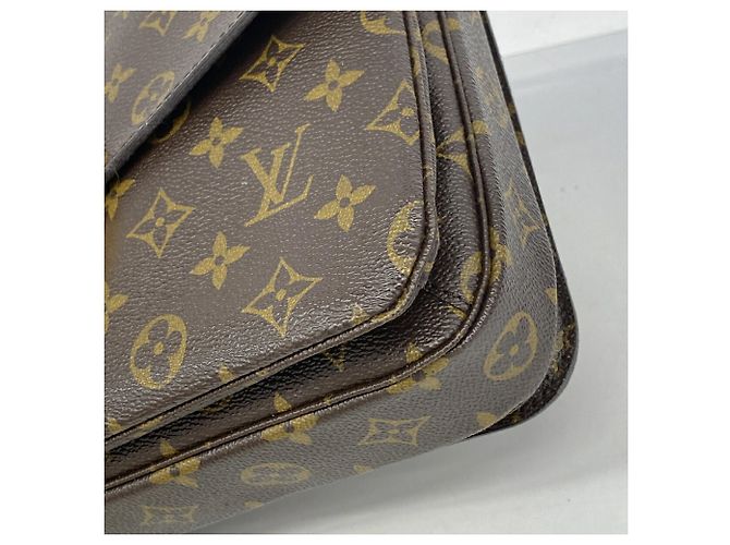 Borsa Louis Vuitton Monogram Pochette Metis MM Marrone - vista 9