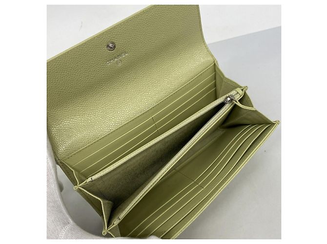 Cartera larga Chanel verde - vista 3