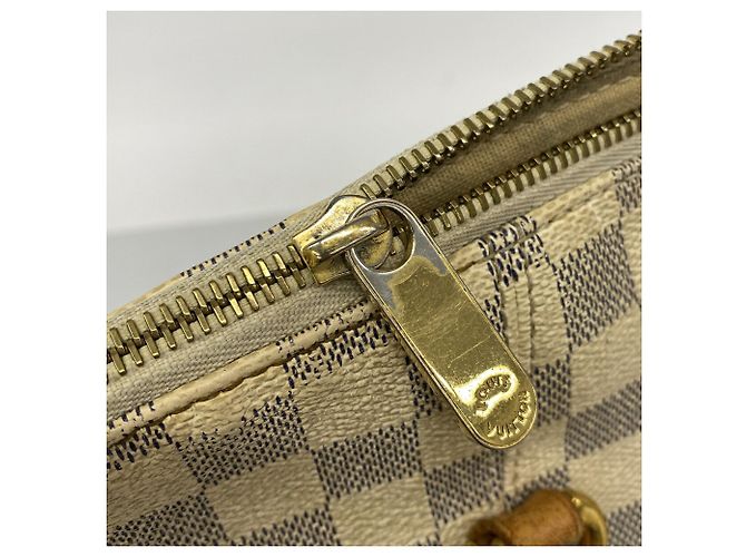 Borsa Tote Louis Vuitton Damier Azur Totally MM Bianco - vista 9