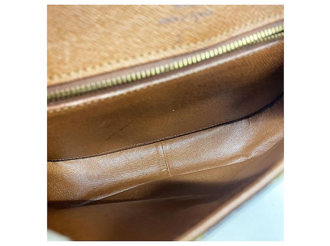 Borsa a tracolla Louis Vuitton Monogram Saint Cloud GM Marrone - vista 4