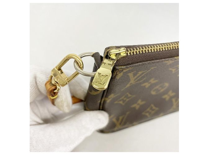 Borsa Louis Vuitton Monogram Pochette Accessoires Marrone - vista 7