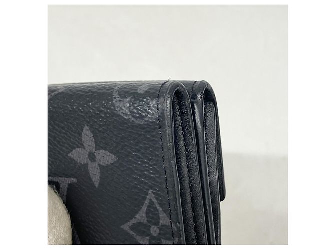 Louis Vuitton Tri-fold Wallet Black - view 7