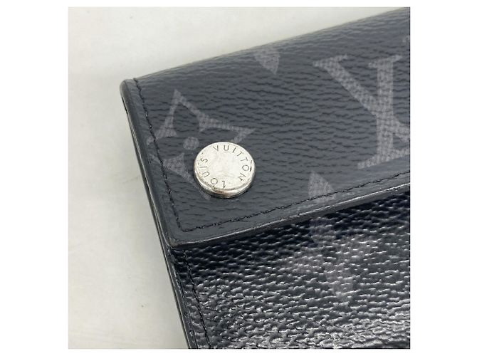 Louis Vuitton Tri-fold Wallet Black - view 8