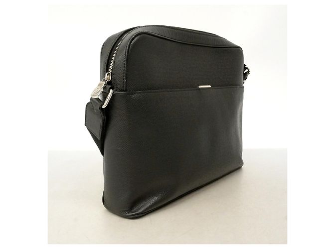 Borsa a tracolla Louis Vuitton Taiga Anton MM Nero - vista 2