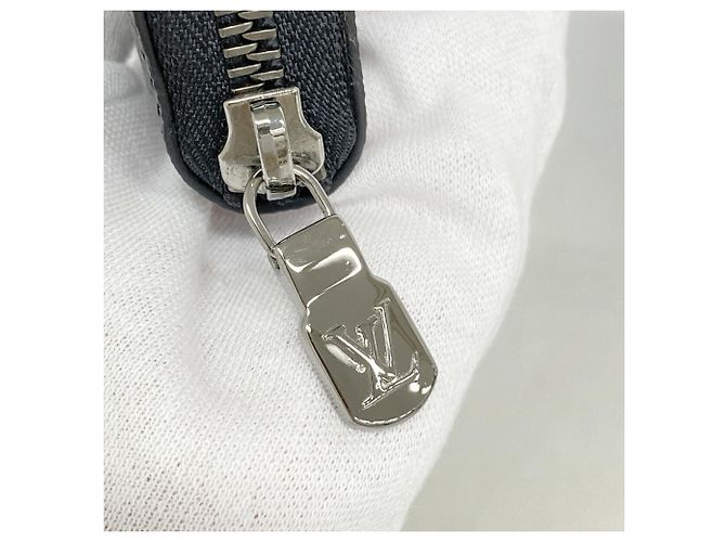 Louis Vuitton Monogram Eclipse Zippy Long Wallet Black - view 5