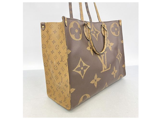 Borsa Tote Louis Vuitton Monogram Reverse OnTheGo GM Marrone - vista 2