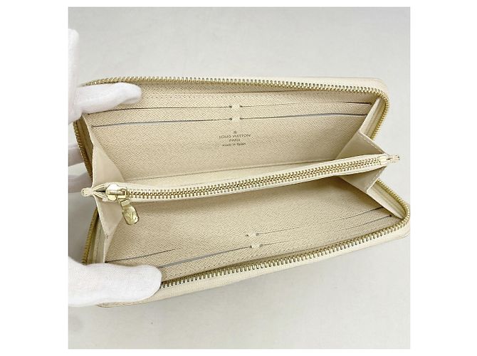 Louis Vuitton Damier Azur Portefeuille Clemence Long Wallet Bianco - vista 3