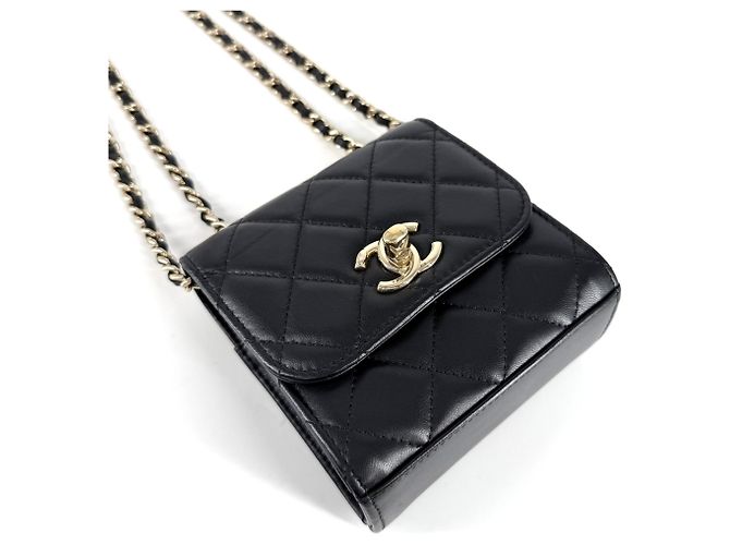 Borsa a tracolla Chanel Mini Matelassé Nero Bianco - vista 3