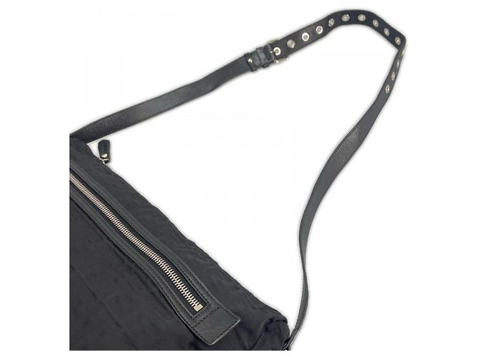 Borsa a tracolla Fendi in nylon bianco e nero - vista 10