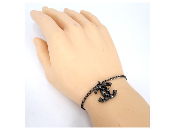 Bracciale con charm bianco Chanel - vista 3