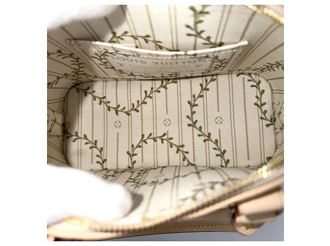 Borsa Louis Vuitton Women's Resort Alma BB Bianco Beige Monogramma - vista 4