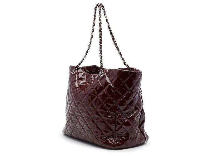 Chanel Ligne Tote aus rotem gestepptem Lackleder Chic and Glitter Bordeaux - Ansicht 2