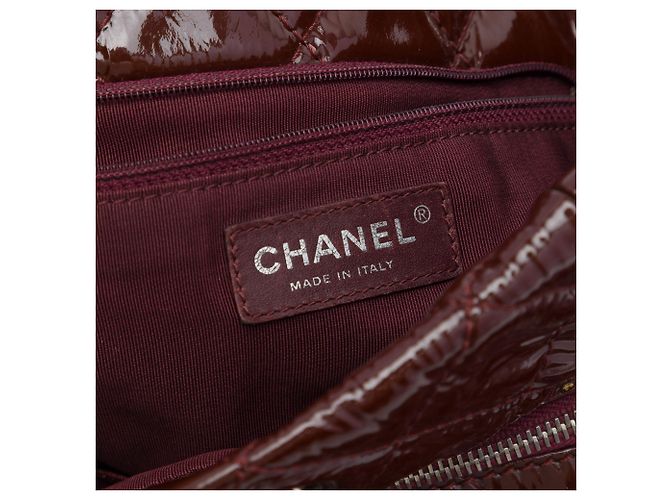 Chanel Ligne Tote aus rotem gestepptem Lackleder Chic and Glitter Bordeaux - Ansicht 5