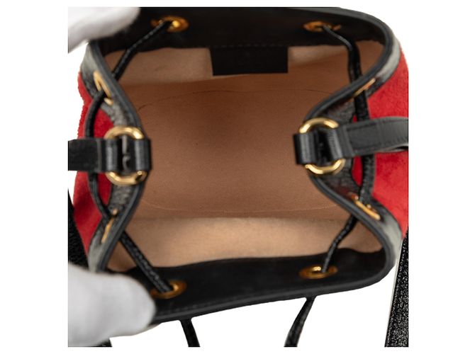 Borsa secchiello Gucci Ophidia Mini in camoscio e vernice rossa con Web Rosso - vista 4
