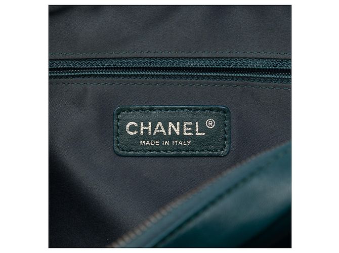 Chanel Green Large Quilted Lambskin Citizen Zip Flap Verde Verde scuro - vista 5