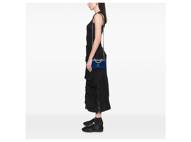 Chanel Blue Quilted Lambskin 19 Wallet On Chain - Ansicht 6
