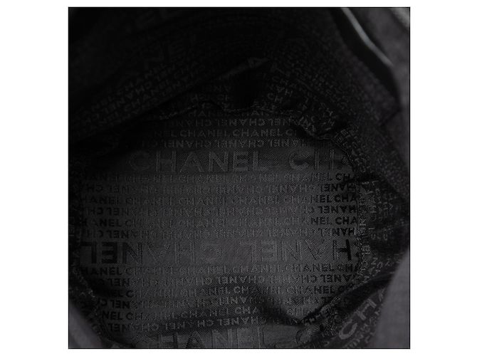 Borsa bucket Chanel CC in pelle d'agnello nera Nero - vista 4
