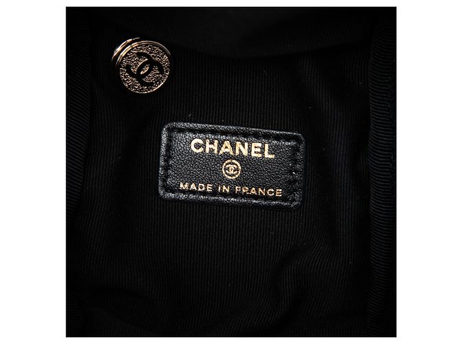 Chanel Vanity Case Cube in Pelle di Agnello Matelassé Nera CC Nero - vista 5