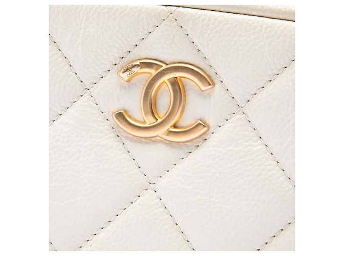 Borsa camera Chanel Melody in pelle caviar matelassé bianca con CC e catena Bianco - vista 5