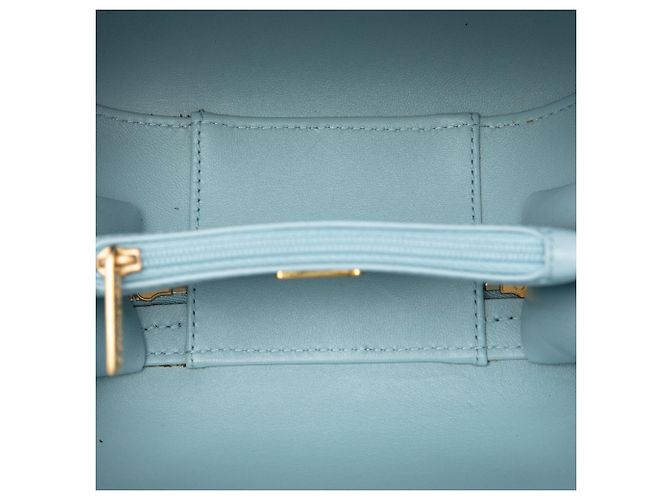 Vanity Beauty Case Chanel Blue Quilted Lambskin CC Bubble con catena Blu chiaro - vista 4