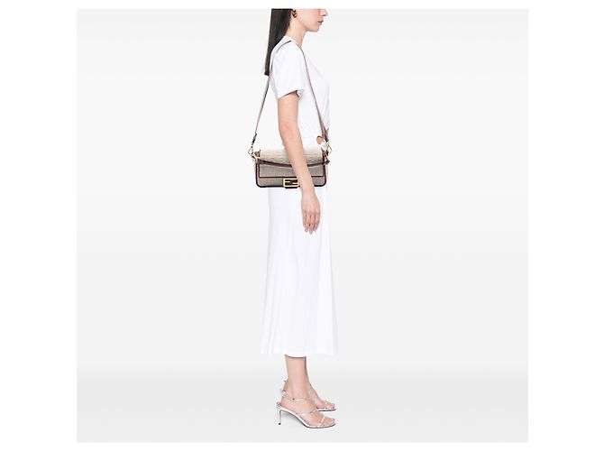 Fendi Beige Zucca bestickte Canvas Baguette Satchel Tasche - Ansicht 6