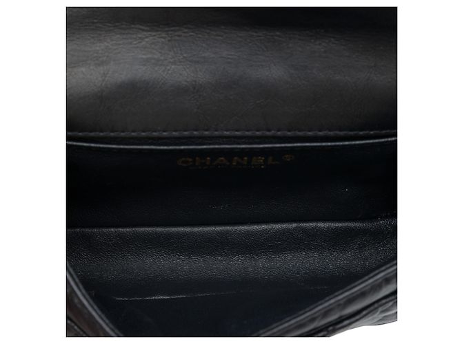 Borsa cintura Chanel Reissue 2.55 con patta in vitello matelassé nero - vista 4