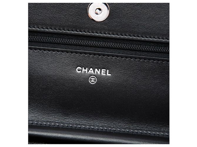 Portafoglio Chanel Pink CC Bicolor Quilted Patent Wallet on Chain Rosa - vista 5