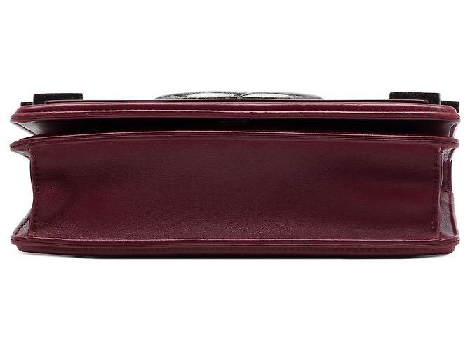 Chanel Boy Brick Horizontal Flap in pelle d'agnello rossa e acrilico Rosso Bordò - vista 3
