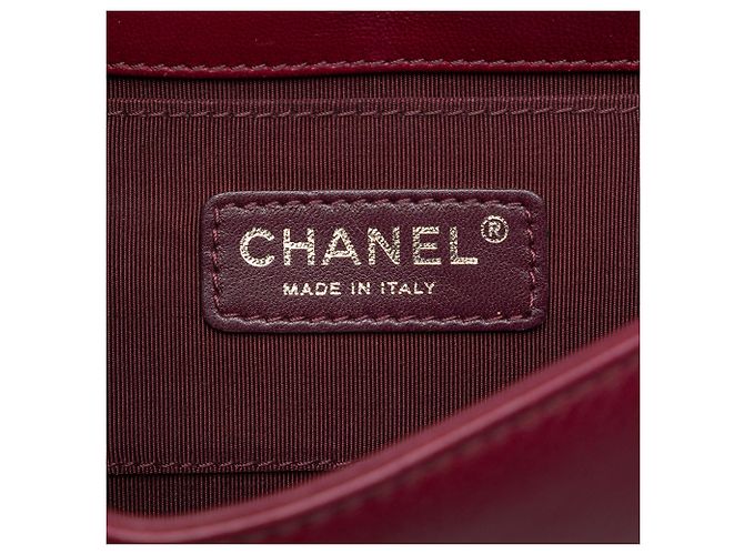 Chanel Boy Brick Horizontal Flap in pelle d'agnello rossa e acrilico Rosso Bordò - vista 5