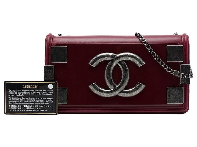 Chanel Boy Brick Horizontal Flap in pelle d'agnello rossa e acrilico Rosso Bordò - vista 7