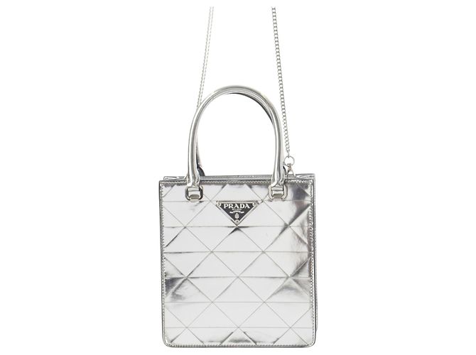 Tote Triangle Prada in pelle Spazzolato metallizzata argento - vista 17