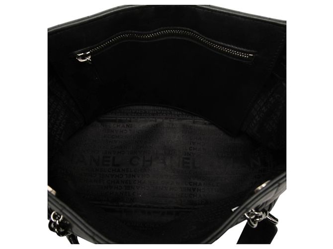 Sac Tote Chanel Black CC Choco Bar en agneau avec Camélia No 5 Noir - vue 4
